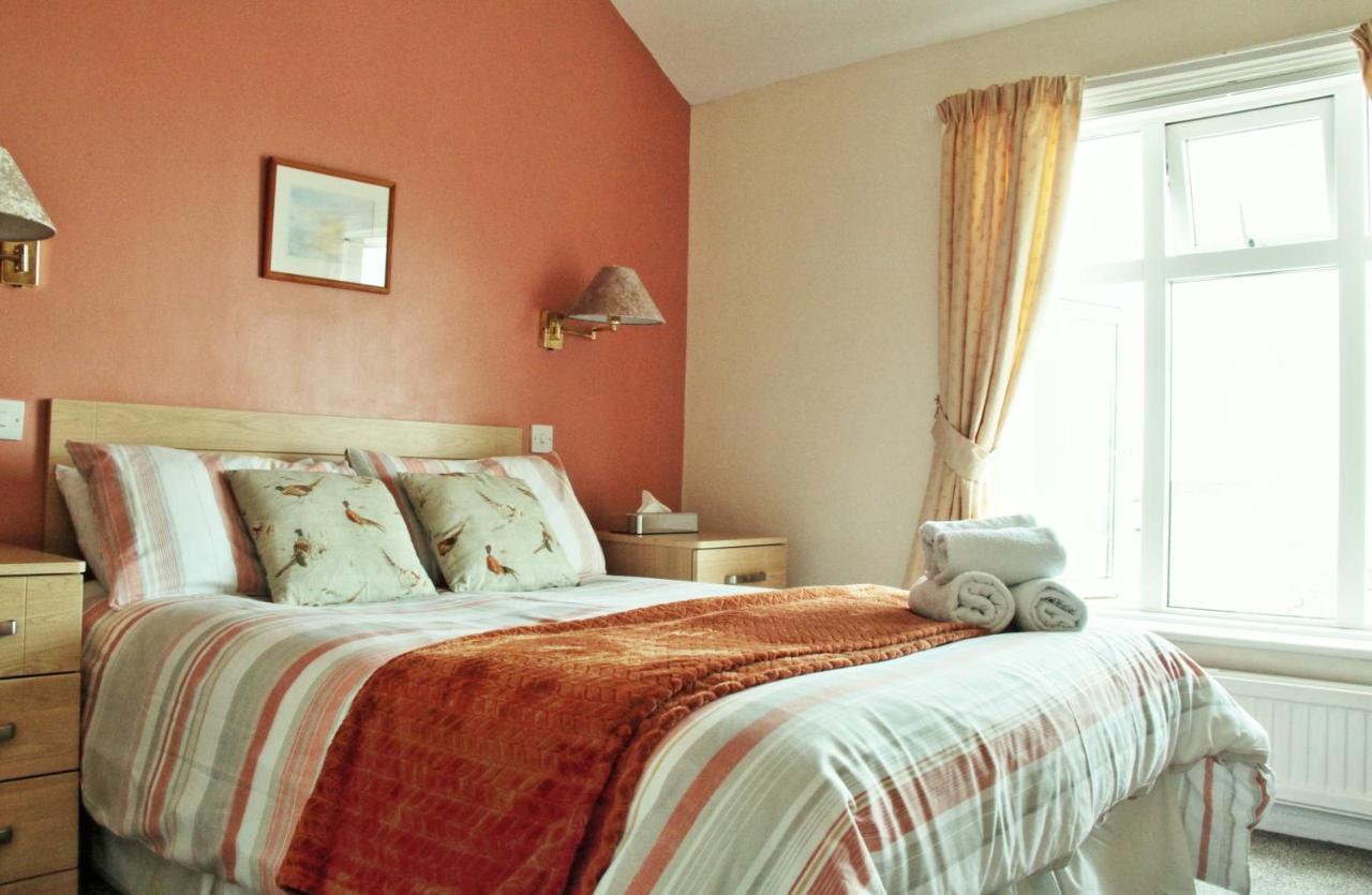 Haven Crest Hotell Whitby Exteriör bild